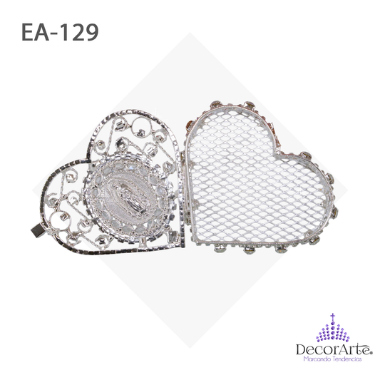 Estuche De Corazón Metálico Con Medalla Tejida
