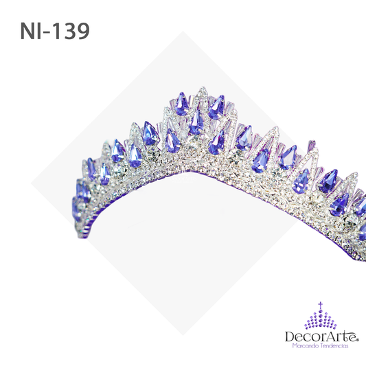 Niña Cinta Torcida Con Picos Y Conos