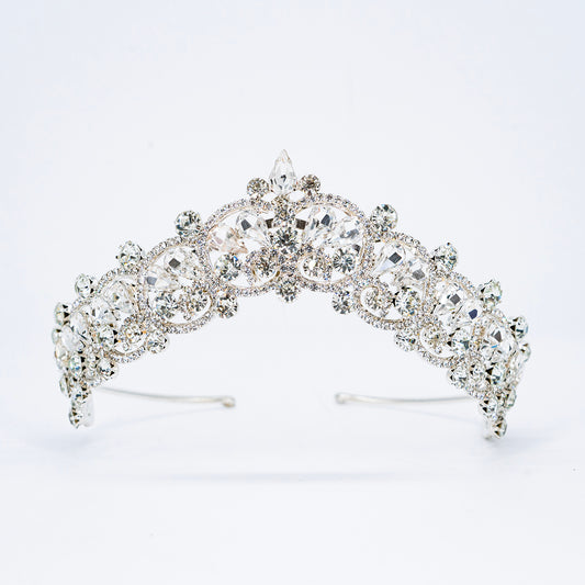 Tiara Con Caracoles De Cadena Y Gota 8*13 Centrales